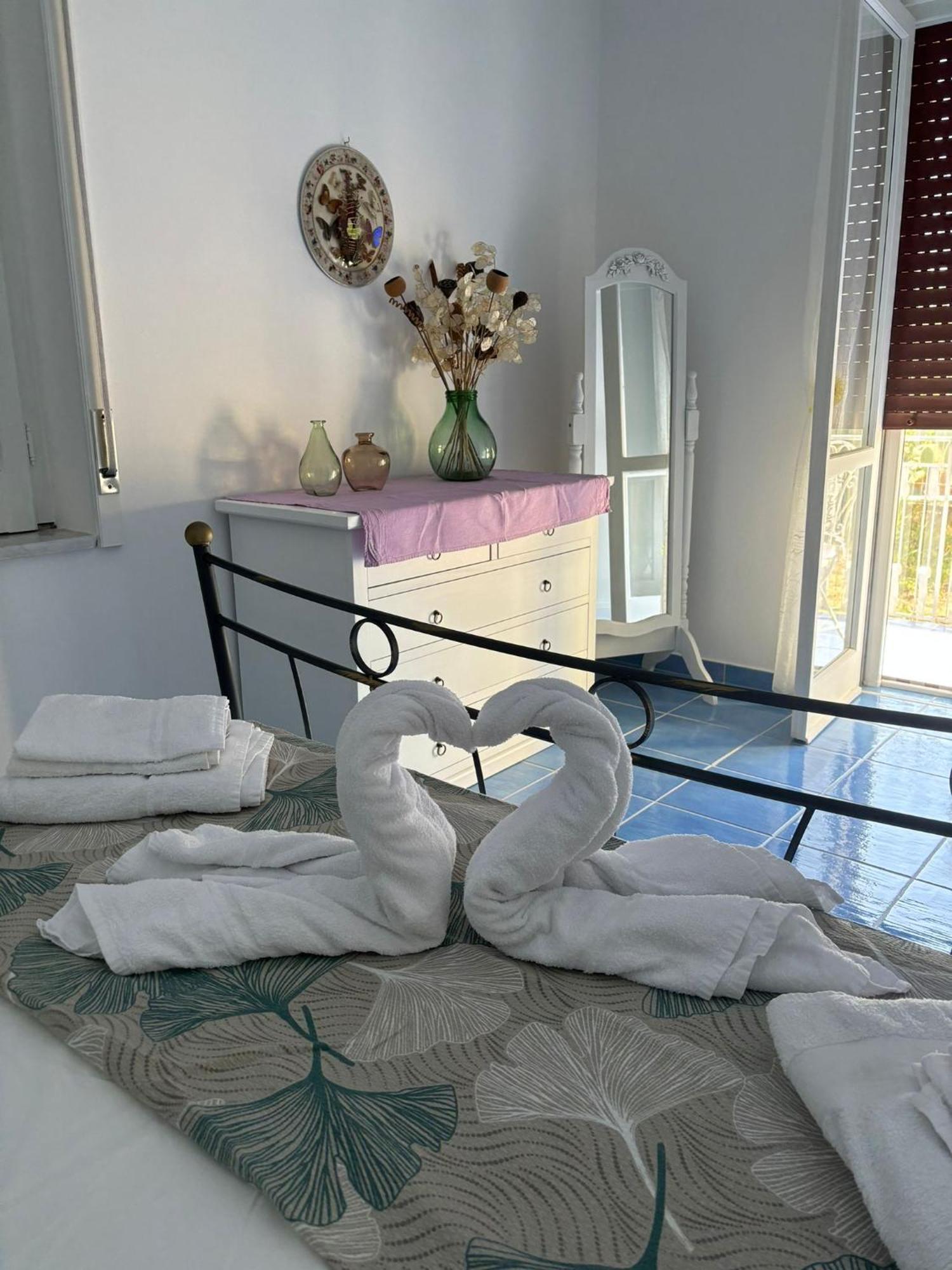 Villa Giardino Degli Oleandri 帕利努罗 外观 照片