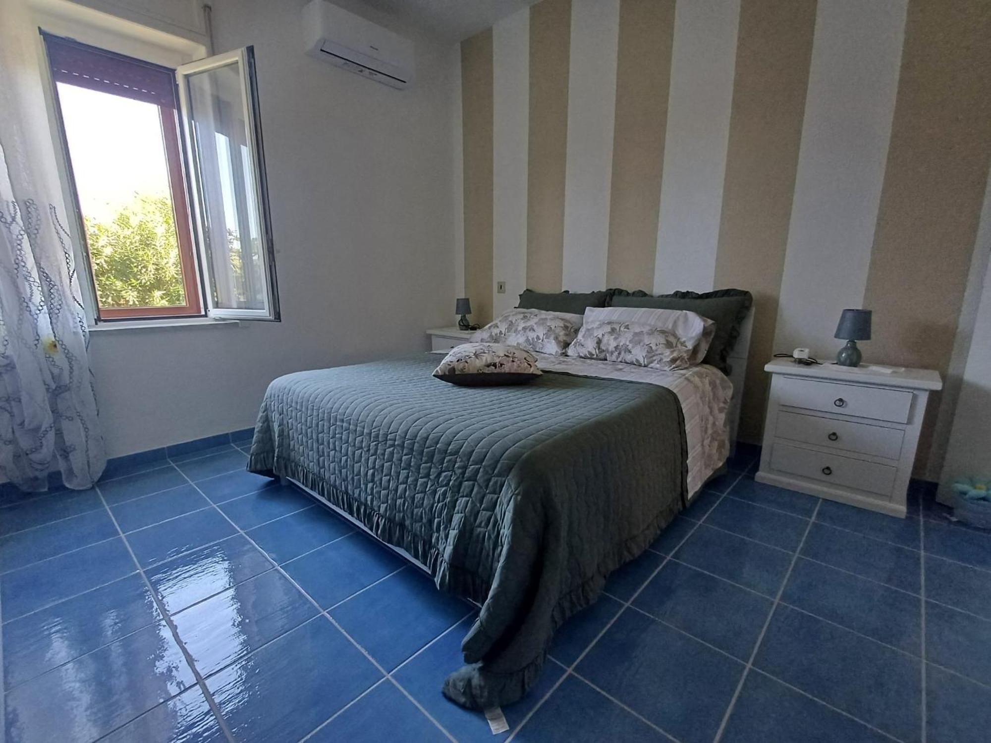Villa Giardino Degli Oleandri 帕利努罗 外观 照片